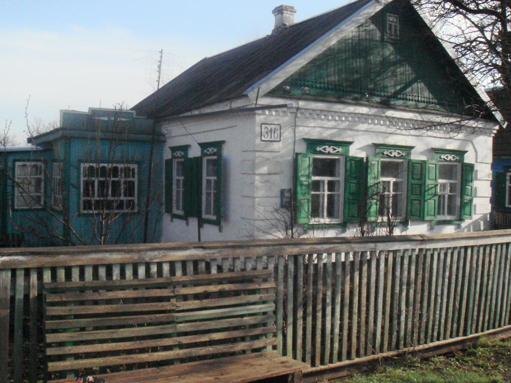 ст. Ленинградская дома Краснодарский край
