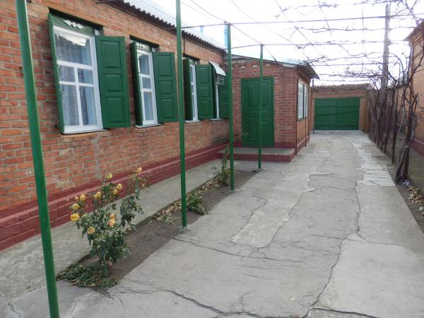 ст. Брюховецкая дома Краснодарский край
