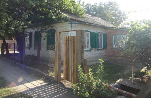 ст. Ленинградская дома Краснодарский край