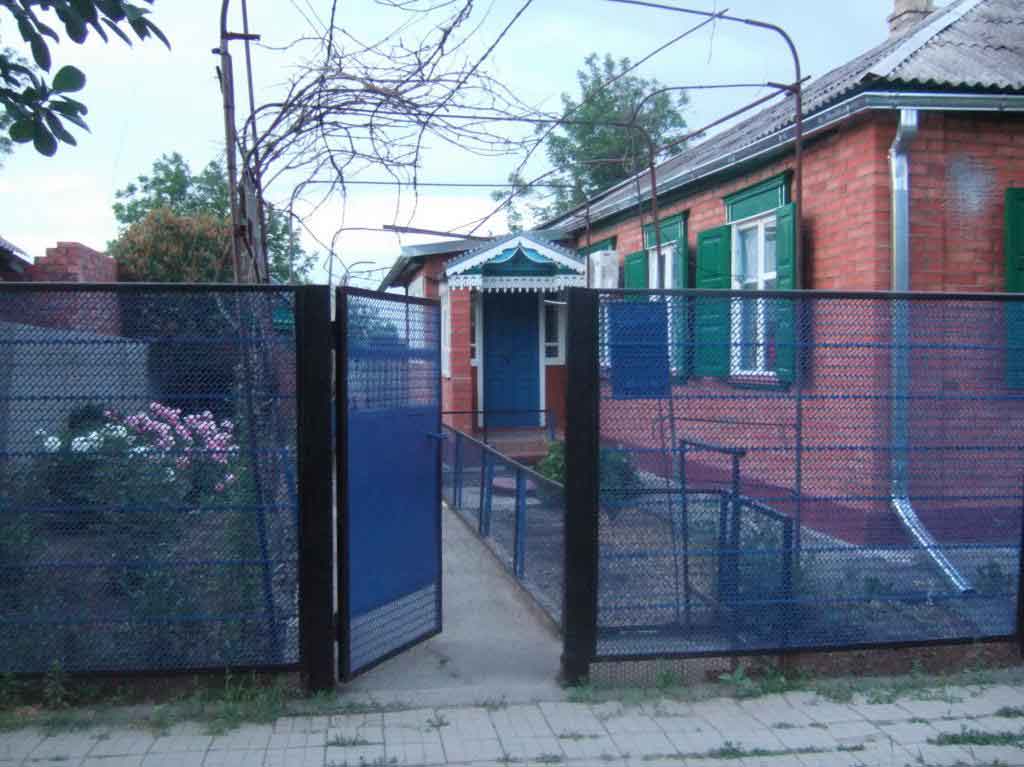 ст. Ленинградская дома Краснодарский край
