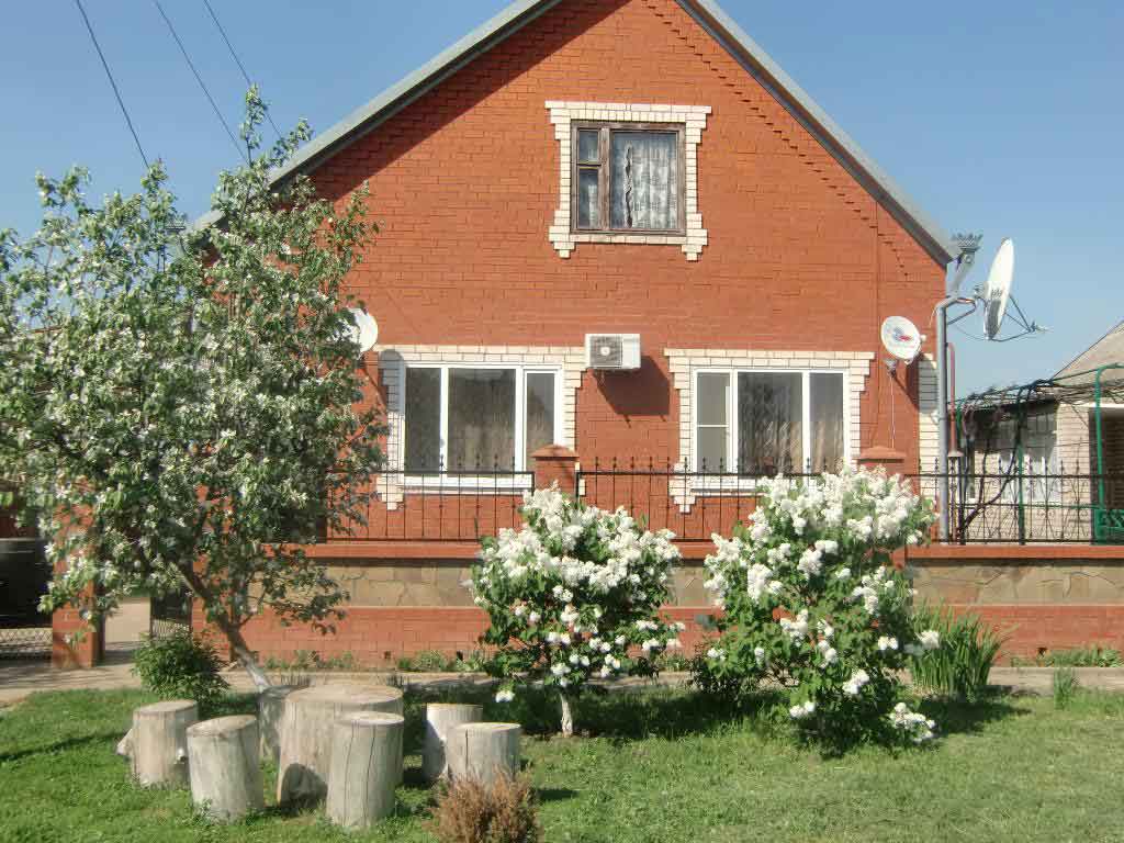 ст. Ленинградская дома Краснодарский край