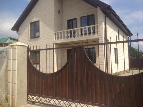 п. Ильский дома Краснодарский край
