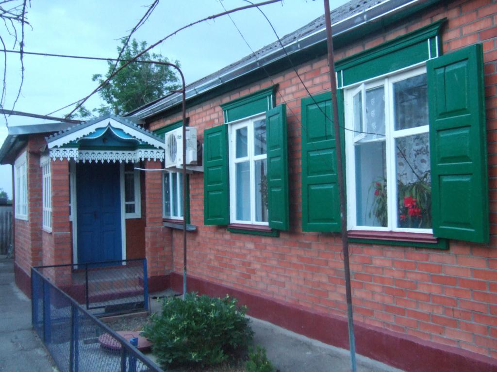ст. Ленинградская дома Краснодарский край