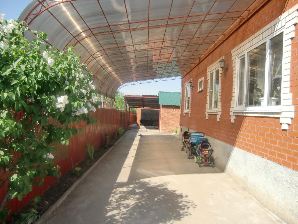 ст. Ленинградская дома Краснодарский край